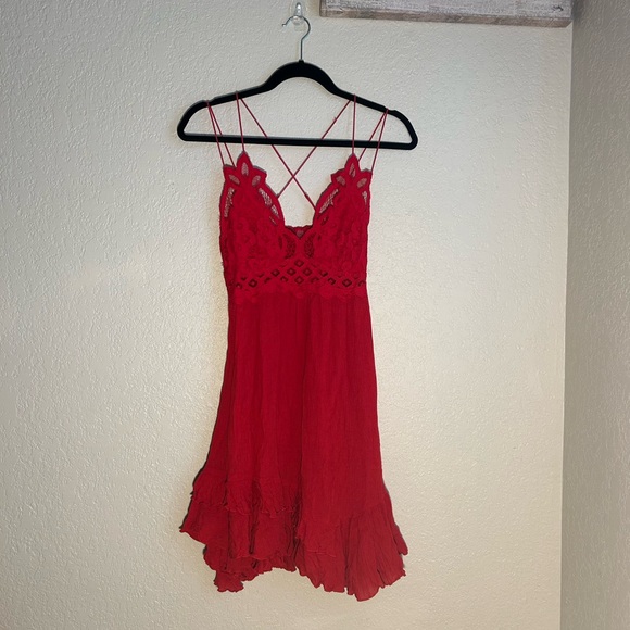 Free People 💋Elegant Red Lace Dress - Picture 1 of 3